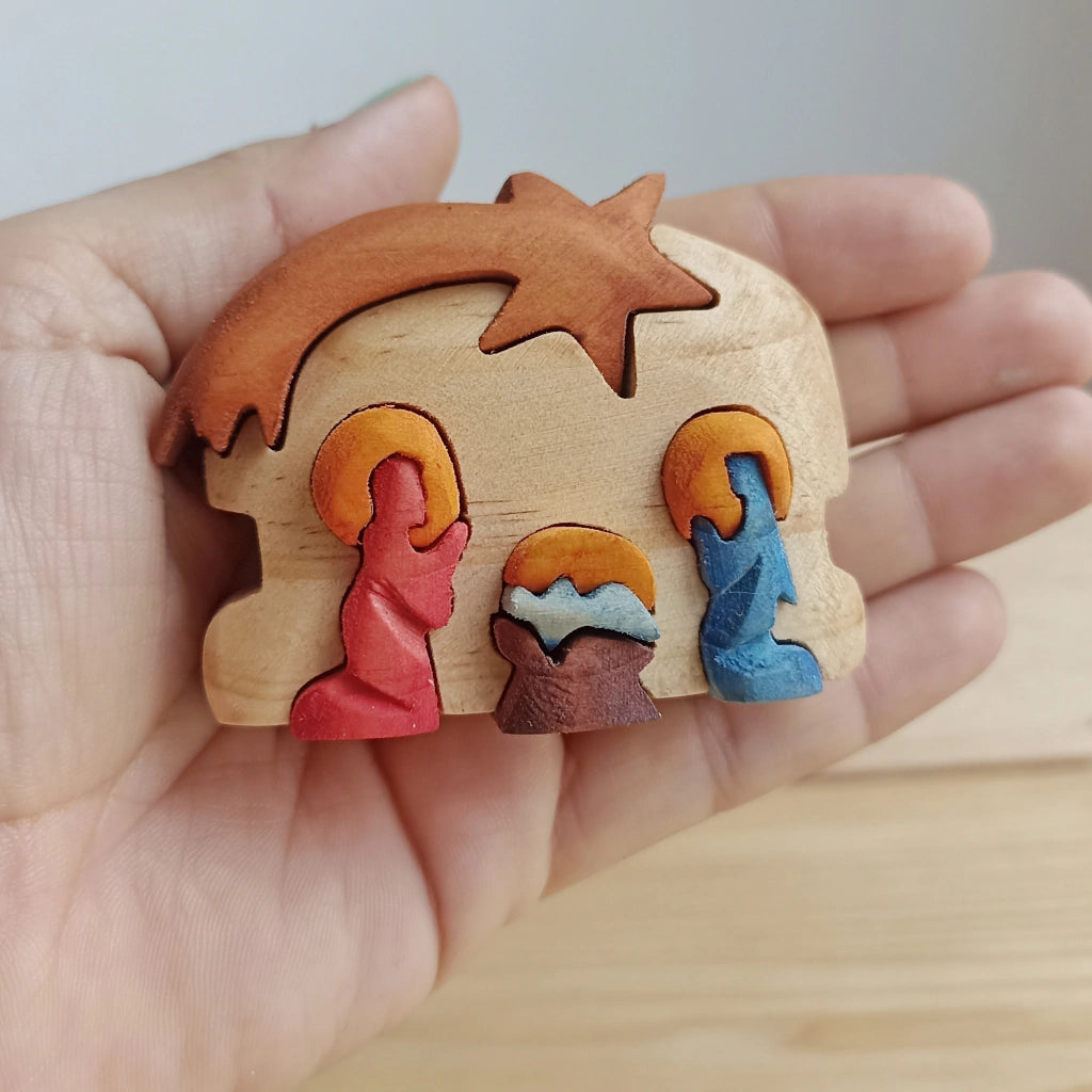 Star Wooden Nativity Scene