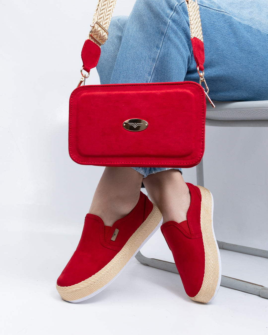 Red Shoes & Crossbody Bag Set by Pontiak