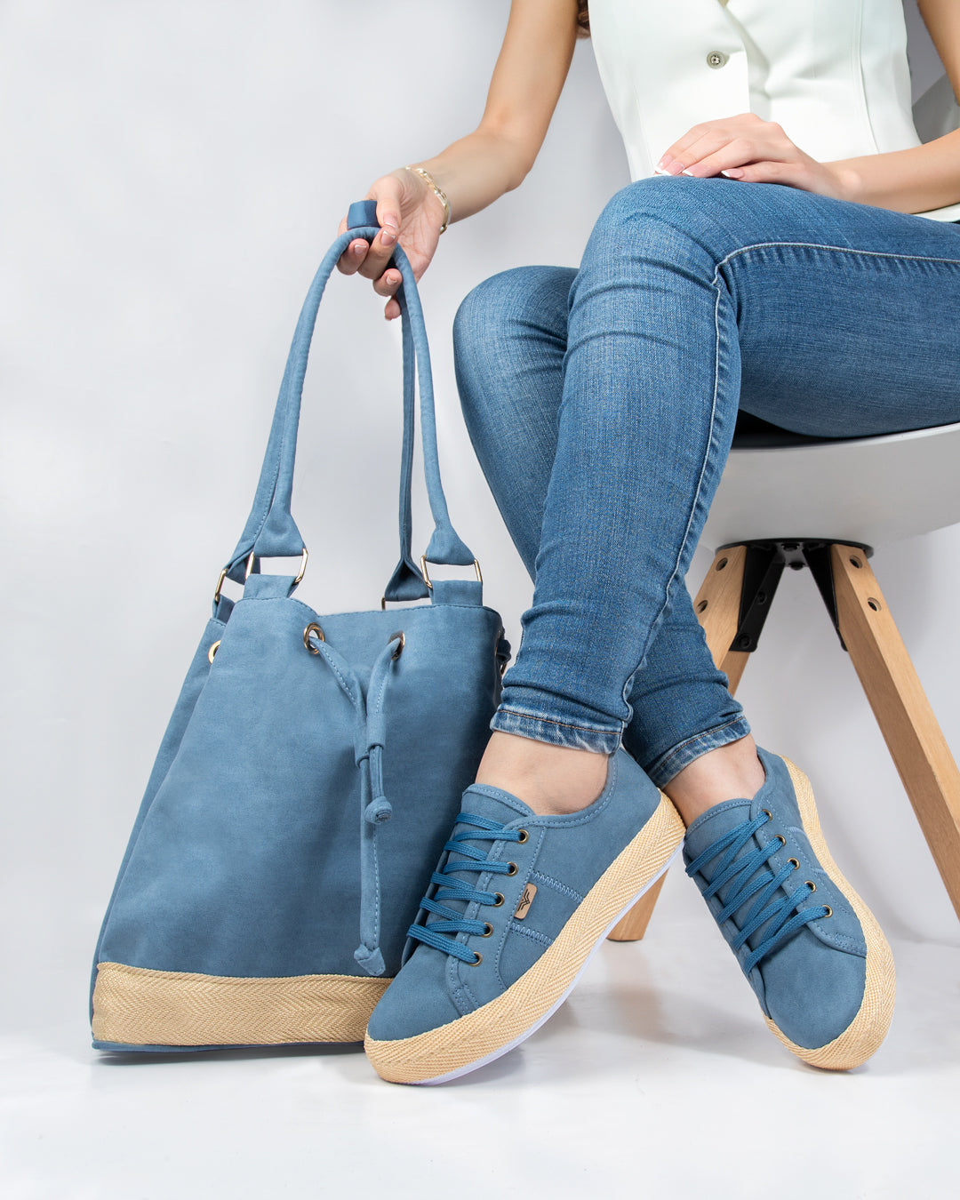 Indigo Shoes & Handbag Set by Pontiak