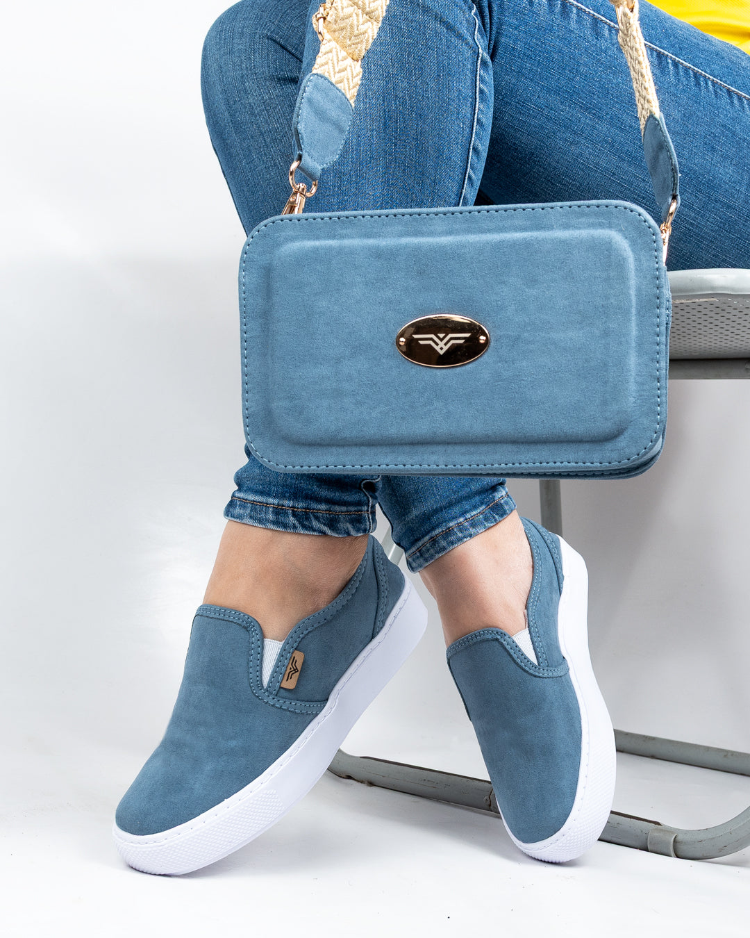 Indigo Shoes & Crossbody Bag Set by Pontiak