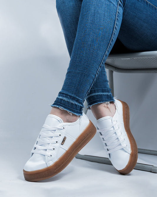 Caramel Lace-Up Espadrille Sneakers by Pontiak