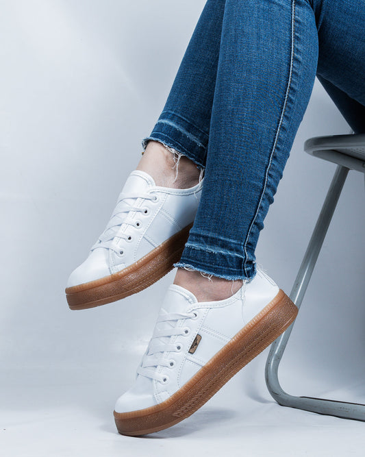 Caramel Lace-Up Espadrille Sneakers by Pontiak