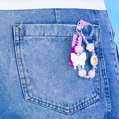 Instant Hydrating Lip Gloss with Collectible Charm