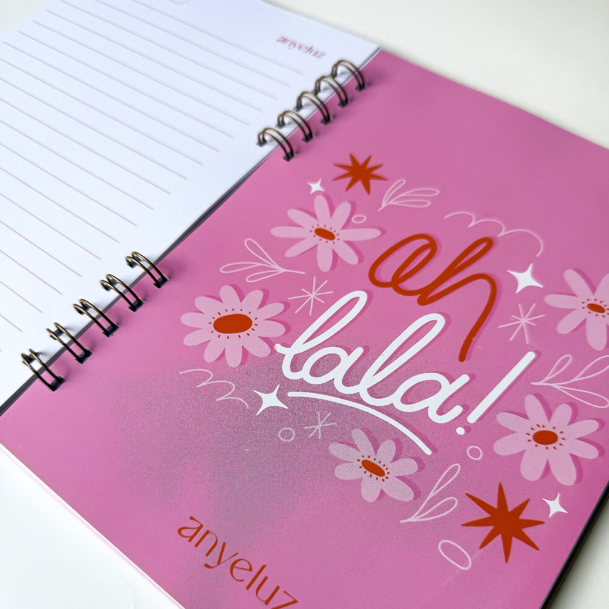 Anyeluz Planner "Todas Merecemos Brillar"