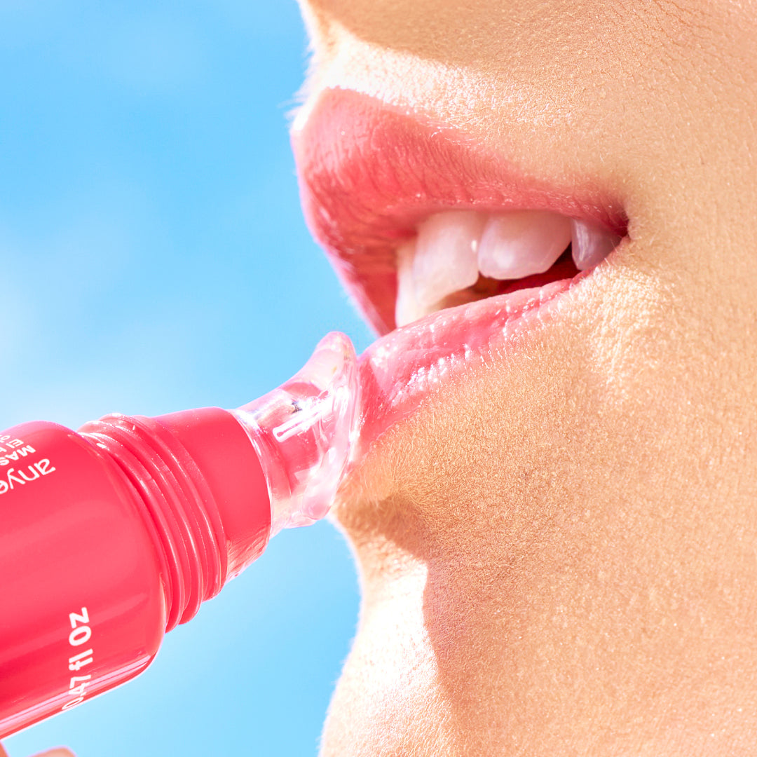 Instant Hydrating Lip Gloss with Collectible Charm
