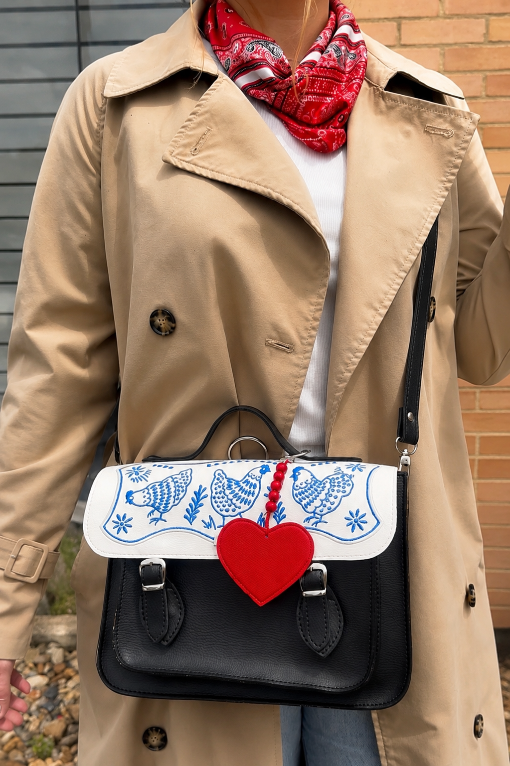 Medium Gallinas Hen Embroidered Bag – Convertible Backpack Purse
