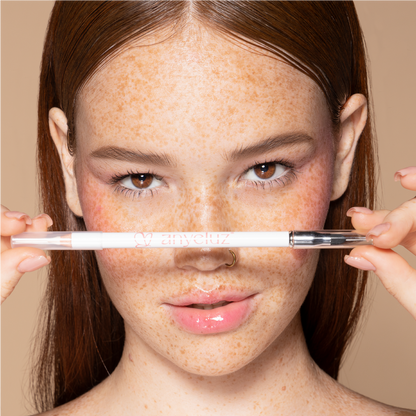 Dual-Ended Eye Pencil & Highlighter