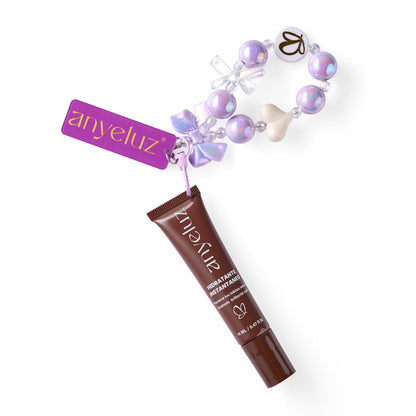 Instant Hydrating Lip Gloss with Collectible Charm