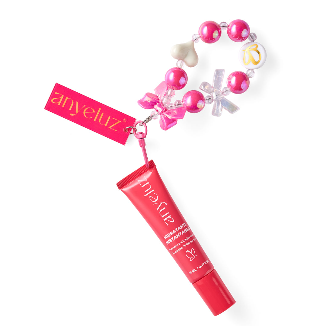Instant Hydrating Lip Gloss with Collectible Charm