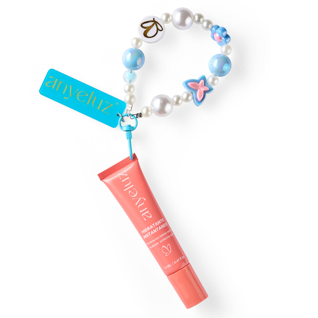 Instant Hydrating Lip Gloss with Collectible Charm