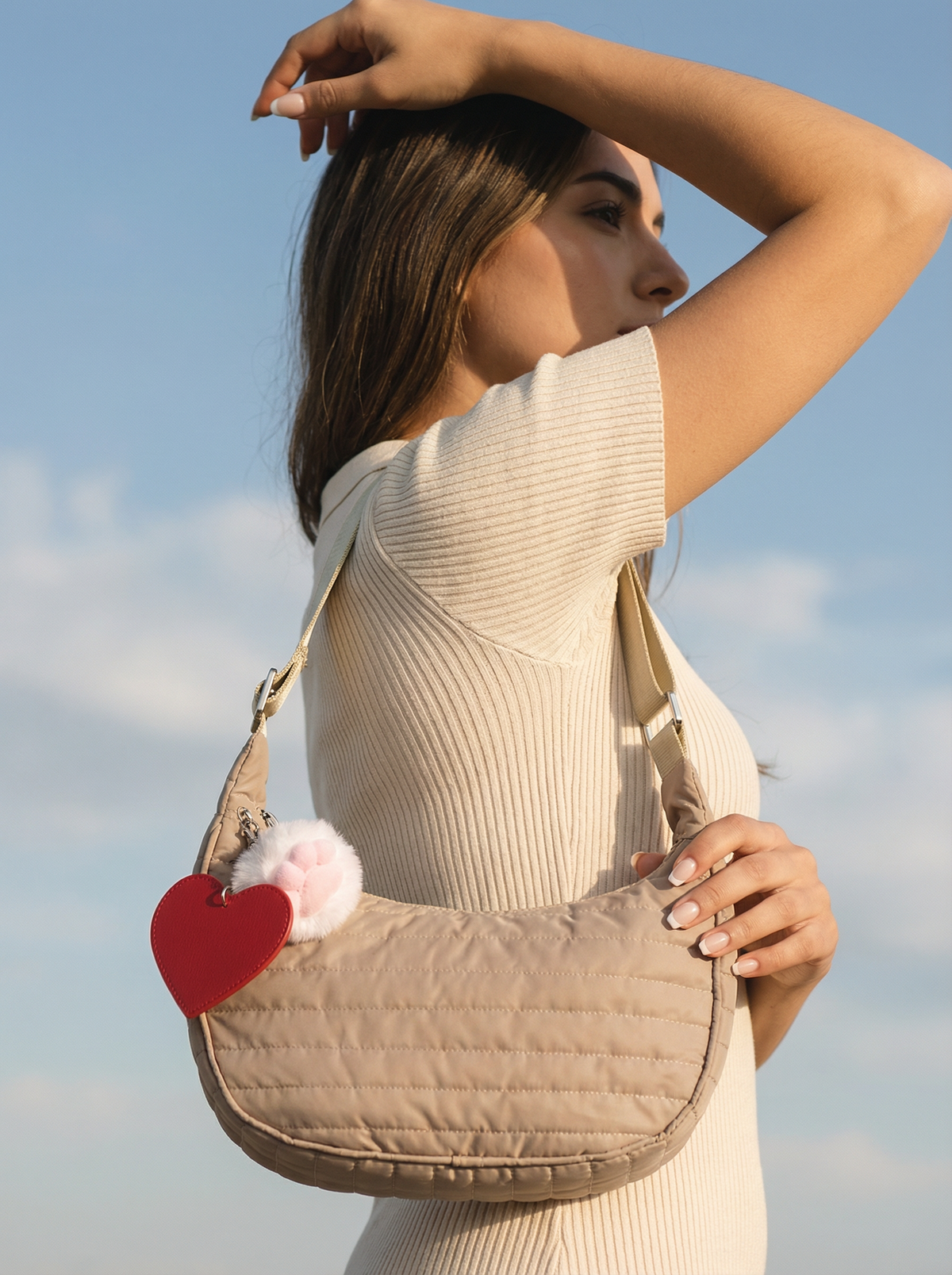 Bestie Bag Beige – Quilted Crossbody Belt Bag