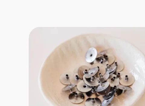 Candle Wick Holders (Bag of 50) – Metal Wick Sustainer Tabs