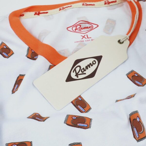 Colombian Sweetness Chocorramo and T-shirt Kit - Image 3