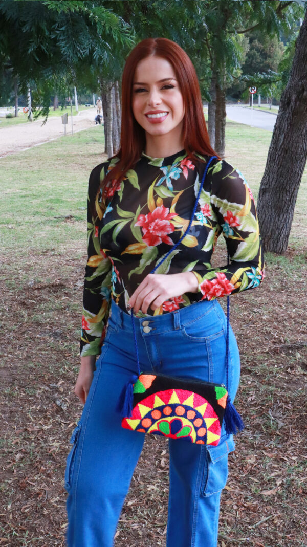 Handmade Embroidered Wayuu Crossbody Bag - Image 3