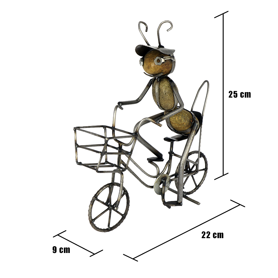 Decorative Bicycle Ant - Recycled Materials - Image 5