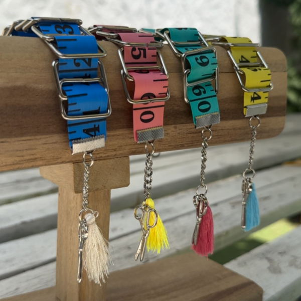 Bracelet tape measure