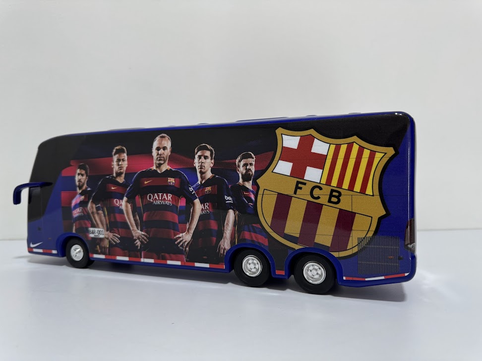 1:24 Scale Colombian Team Buses – Diecast Model Collection - Image 10